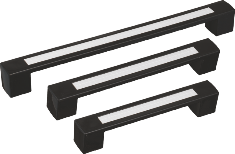 Maner negru+alb din plastic cu model (X6-81-128MM)