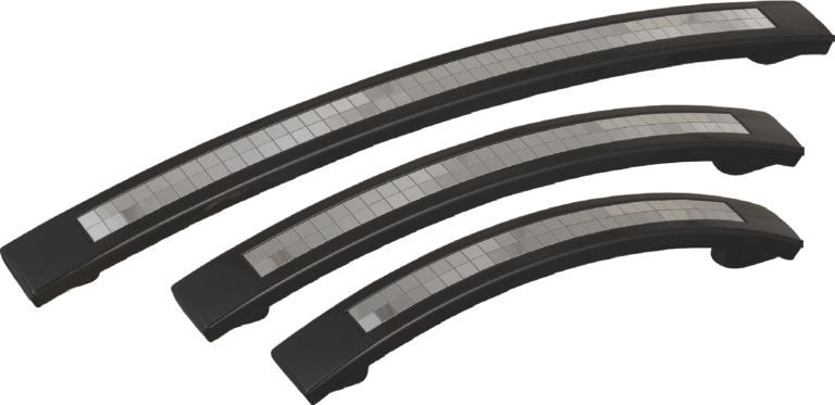 Maner negru+crom din plastic cu model (X5-82-224MM)